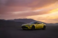 Aston Martin Vantage_21.webp