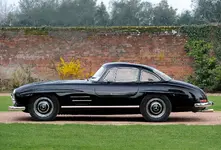 18+Merc+300SL+Profile+R2L.webp
