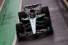 lewis-hamilton-mercedes-w15.webp