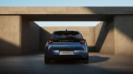 NUOVA LANCIA YPSILON EDIZIONE LIMITATA CASSINA (09).webp