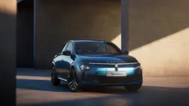 690_NUOVA LANCIA YPSILON EDIZIONE LIMITATA CASSINA (3).webp