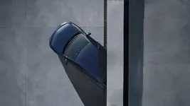 NUOVA LANCIA YPSILON EDIZIONE LIMITATA CASSINA.webp