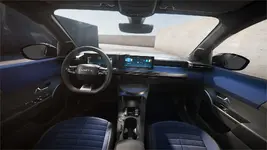 NUOVA LANCIA YPSILON EDIZIONE LIMITATA CASSINA_INTERIOR (05).webp
