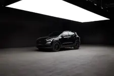 324095_Volvo_XC40_Black_Edition.webp