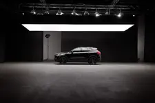 324098_Volvo_XC40_Black_Edition.webp