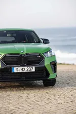 2-m35i-xdrive-frozen-tampa-bay-green-static-1000px.webp