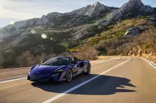 15887-McLarenArturaSpider.webp