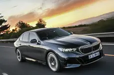 2024-BMW-5er-G60-M-Sport-Sophisto-Grey-520d-Suedafrika-37-scaled.webp