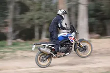 w-f-900-gs-off-road-riding-pictures-02-2024-2250px.webp
