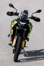 205-the-bmw-f-900-gs-on-road-stills-02-2024-1000px.webp