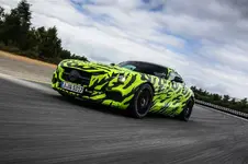 2015-mercedes-amg-gt-s-front-three-quarter-motion-track-4.webp