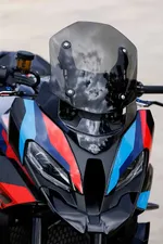 P90539282-the-bmw-m-1000-xr-details-02-2024-1000px.webp