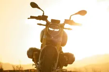 P90539476-the-bmw-r-12-ninet-stills-02-2024-2250px.webp