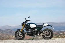 P90539486-the-bmw-r-12-ninet-stills-02-2024-2250px.webp