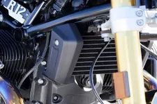 90539411-the-bmw-r-12-ninet-details-02-2024-2250px.webp