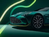 007_New Aston Martin Vantage_Official Safety Car of Formula 1.webp