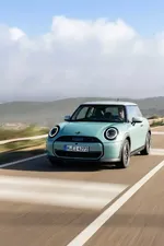 P90542425-mini-cooper-s-04-2024-1000px.webp