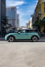 P90542415-mini-cooper-s-04-2024-1000px.webp