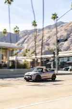 P90541282-mini-cooper-s-convertible-04-2024-999px.webp