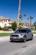 P90528355-mini-countryman-s-all4-11-2023-1000px.webp