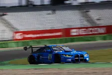 rt-motorsport-33-bmw-m4-gt3-ren-rast-roboma-2250px.webp