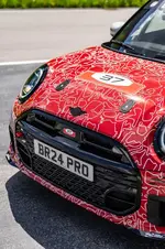 909-mini-john-cooper-works-prototype-04-2024-999px.webp