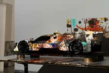 P90550656_highRes_bmw-art-car-20-by-ju.jpg