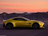 Aston_Martin-Vantage-2025-800-05.webp