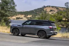 2025 INFINITI QX80 Dynamic Image 26.webp