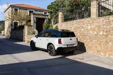 4-mini-john-cooper-works-countryman-06-2024-2250px.webp