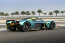 Aston Martin Valkyrie (1).webp