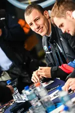 ship-fia-wec-autograph-session-fans-bmw-m-t-1000px.webp