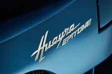 Pagani-Huayra-Epitome_10_Dettaglio-logo.webp