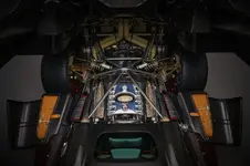 Pagani-Utopia-Roadster-050101-Motore-orizzontale.webp