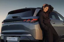 PEUGEOT_E5008_2403_EXT (29).webp