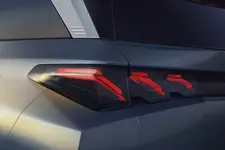 PEUGEOT_E5008_2403_EXT (35).webp