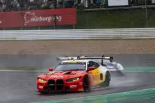 hubert-motorsport-31-bmw-m4-gt3-sheldon-van-2250px.webp