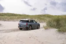 P90528231-mini-countryman-se-all4-10-2023-2250px.webp