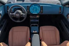 P90528257-mini-countryman-se-all4-10-2023-2250px.webp