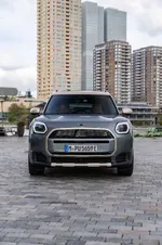 P90528239-mini-countryman-se-all4-10-2023-999px.webp