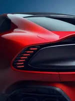 Aston Martin Vanquish_20.webp