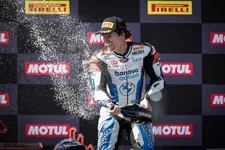 hampionship-bonovo-action-bmw-bmw-m-1000-rr-2249px.webp