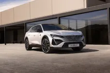 PEUGEOT_E408_2405CV_150.webp