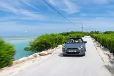 P90567041-mini-cooper-s-convertible-10-2024-2250px.webp