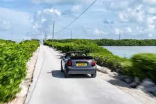 P90567058-mini-cooper-s-convertible-10-2024-2250px.webp