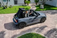 P90567185-mini-cooper-s-convertible-10-2024-2250px.webp