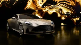Aston Martin DB12 Goldfinger Edition_01.webp
