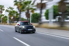 P90573945-mini-john-cooper-works-10-2024-2250px.webp