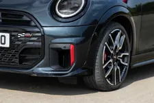 P90573971-mini-john-cooper-works-10-2024-2250px.webp