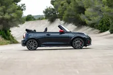 -mini-john-cooper-works-convertible-10-2024-2250px.webp
